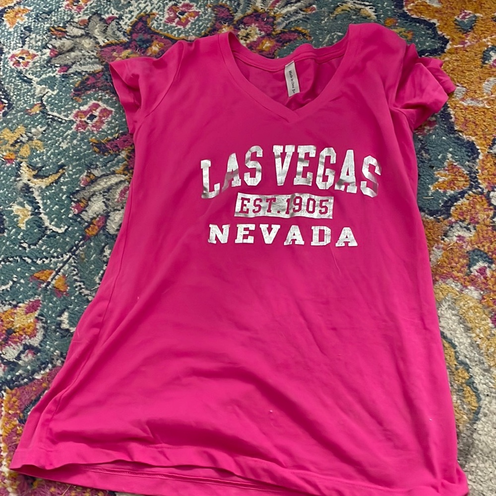 Las Vegas v neck graphic tee